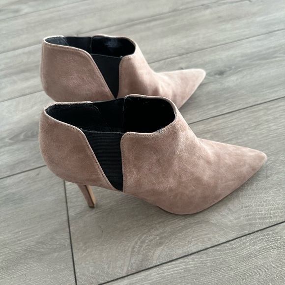 Jessica Simpson taupe suede booties 8 - Picture 3 of 7